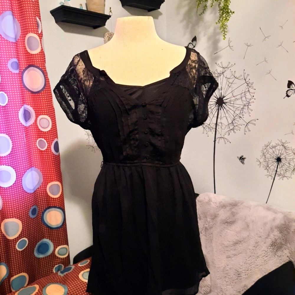 Black Laced Back and Shoulders Midi Dress